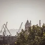 Апартамент In